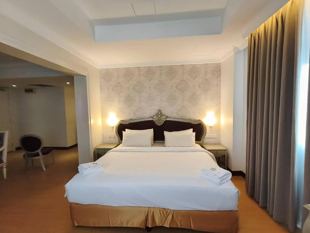 Rc Hotel Melaka Exterior photo